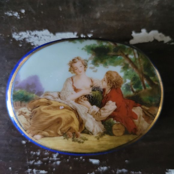 Vintage Attributed F. Boucher Porcelain Trinket Box, French Romantic Decor - Picture 1 of 11